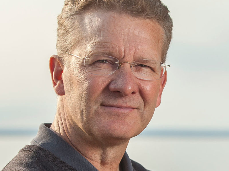 Peter Annin headshot